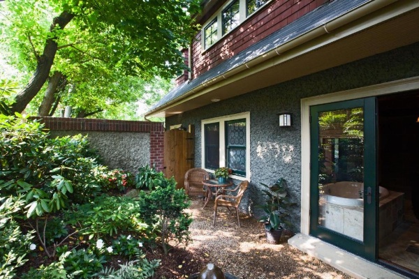 1900 Inn on Montford image 15